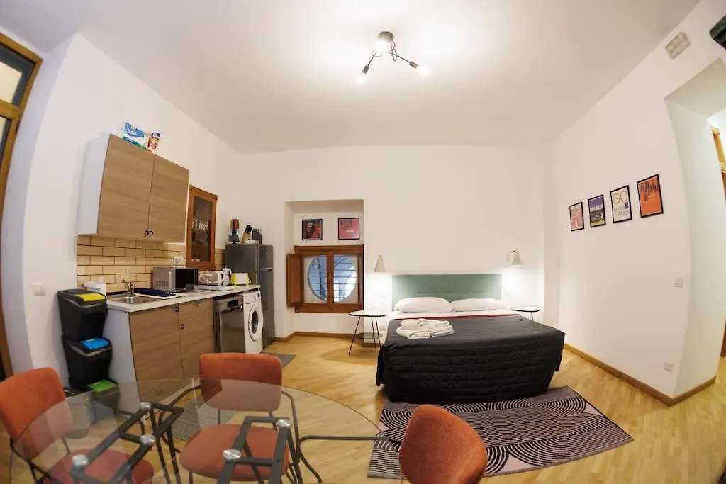 Dante Studio Apartment Super Central Next Metro By Houseinnaples
